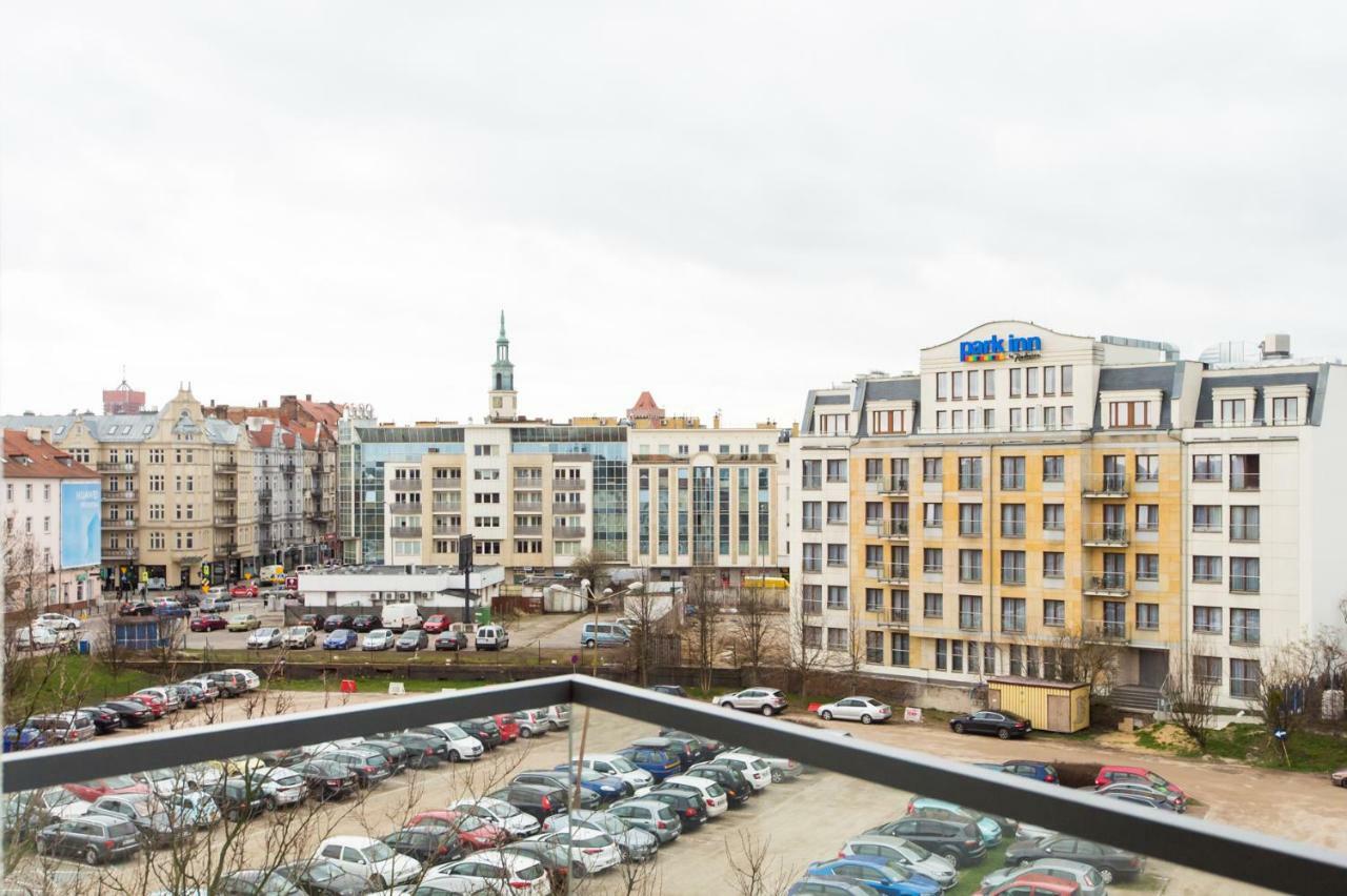 35кв.м. студія Квартира, з 1 окремою ванною у центр міста Познань Екстер'єр фото